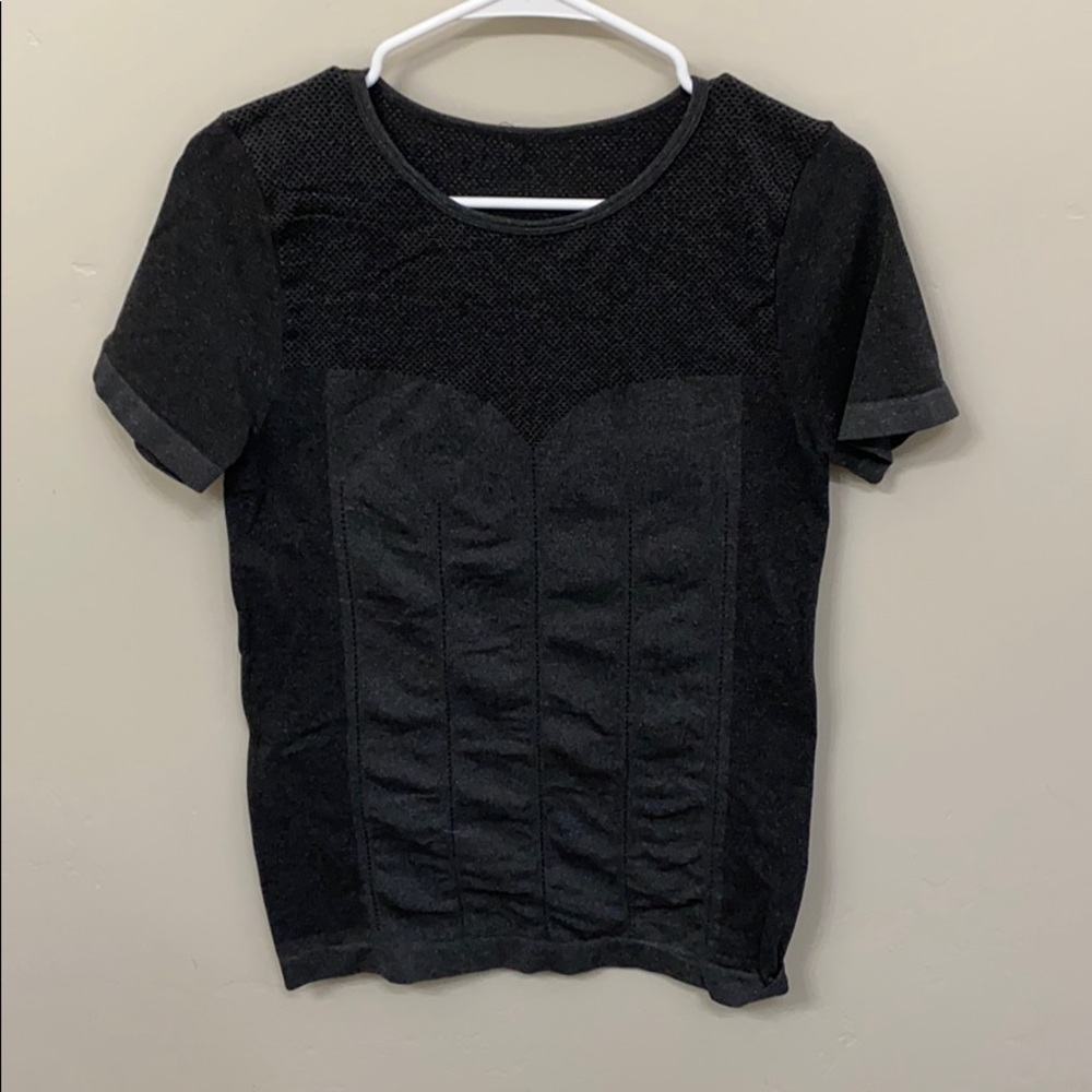 Fabletics t shirt